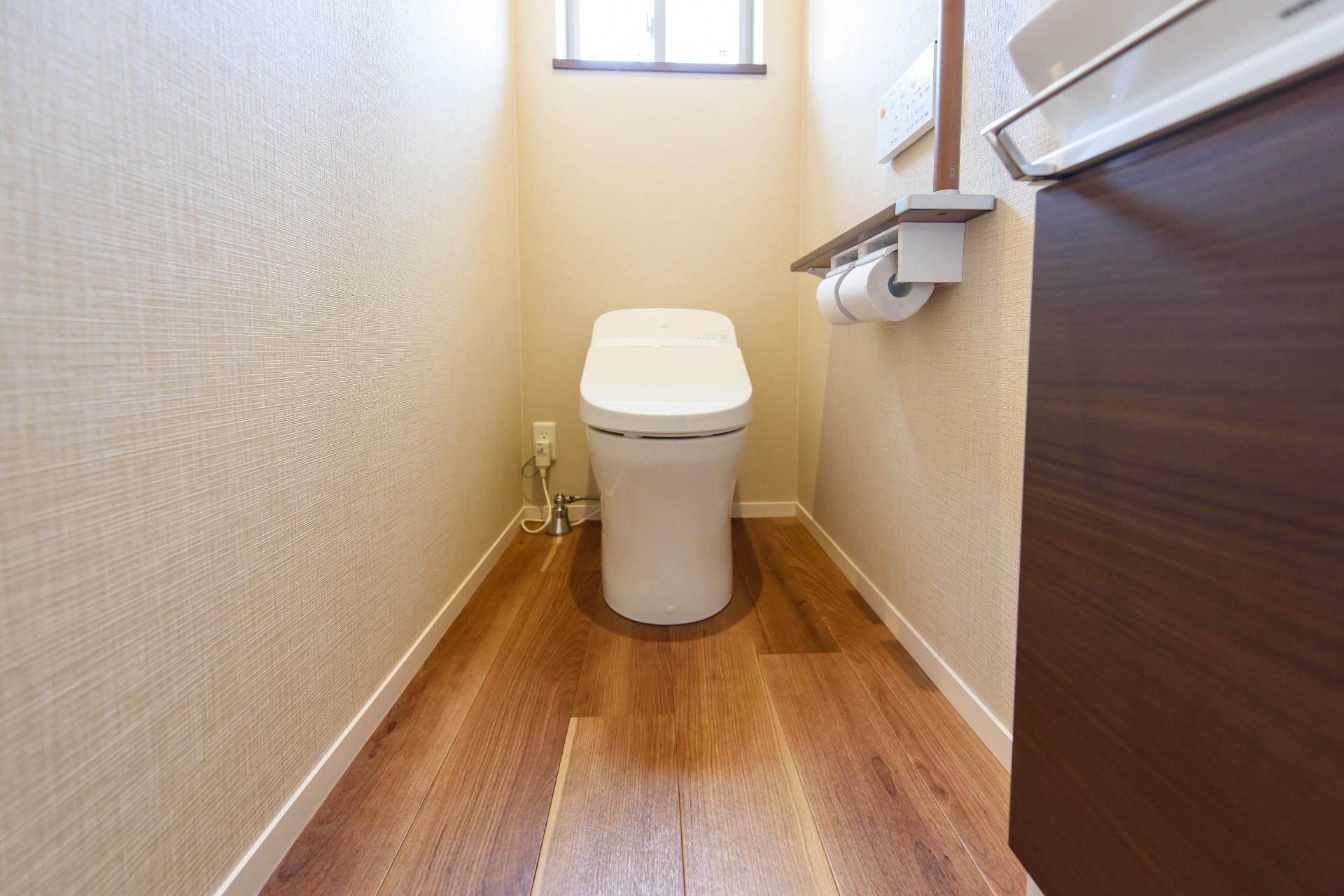トイレ交換と設備工事 | 静岡県磐田市の外壁塗装なら遠州外装
